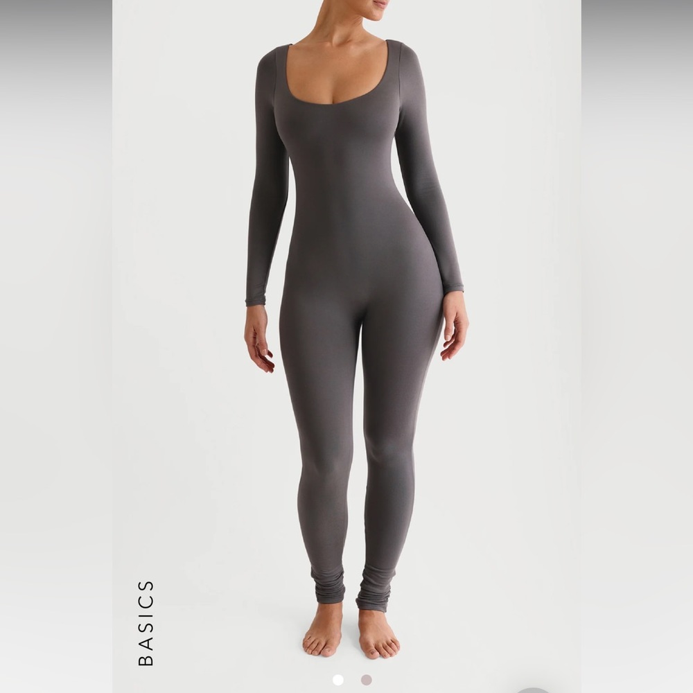 MYOUTFITONLINE - Round Neck Long Sleeve Jumpsuit in Midnight Gray